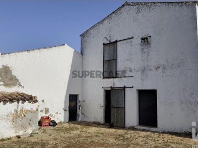Moradia térrea em Conceição e Estoi de 140 m²
