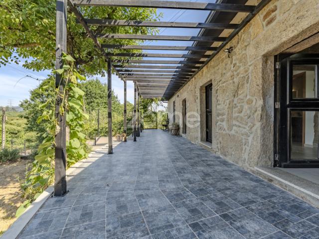 Moradia Térrea em Pedra T3 Vila Verde Braga