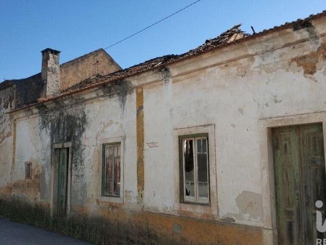 Moradia térrea em Rio Maior de 911 m² 911m² Rio Maior