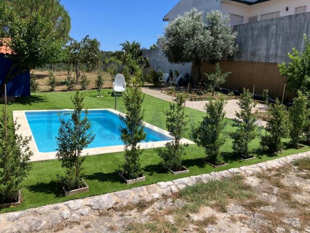 Moradia térrea independente com Piscina e Jardim Arneiro das Milhariças Santarém