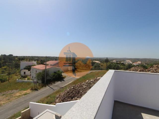 Moradia Térrea Isolada com Vista Mar no Malhão em Castro Mar. 101m² Castro Marim