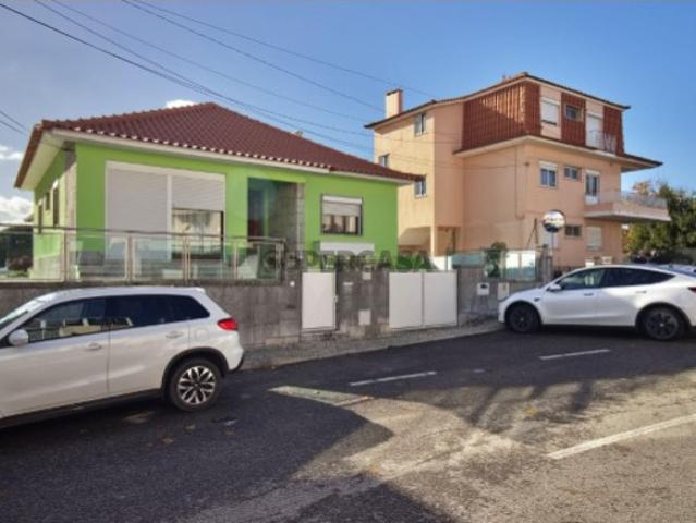 Moradia Térrea, isolada, em Porto Salvo Oeiras