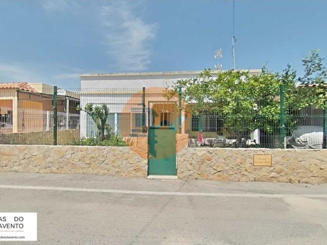 Moradia Térrea Isolada Vista Mar Com Snack Bar Serviço. 158m² Altura