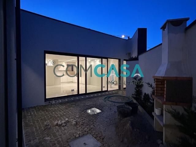 Moradia | Térrea | pátio | V3 Suites | Matosinhos