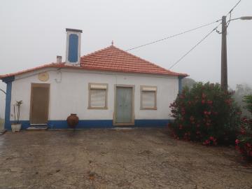 Moradia térrea, Serra e Junceira