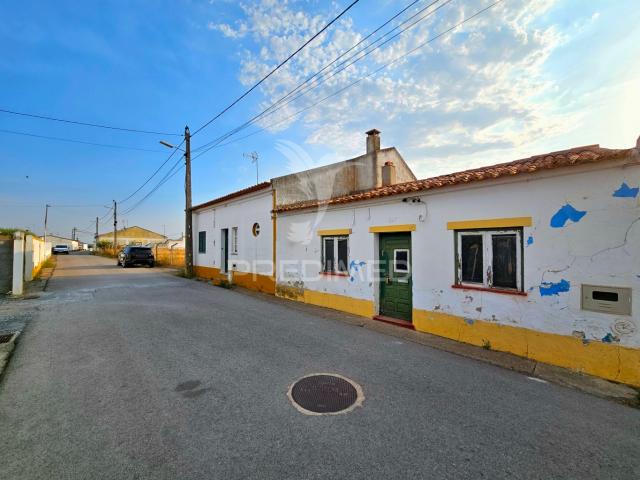 Moradia Típica Alentejana com Terreno