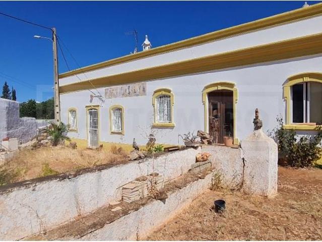 Moradia tipica algarvia em Alte Loulé. 0m² Alte