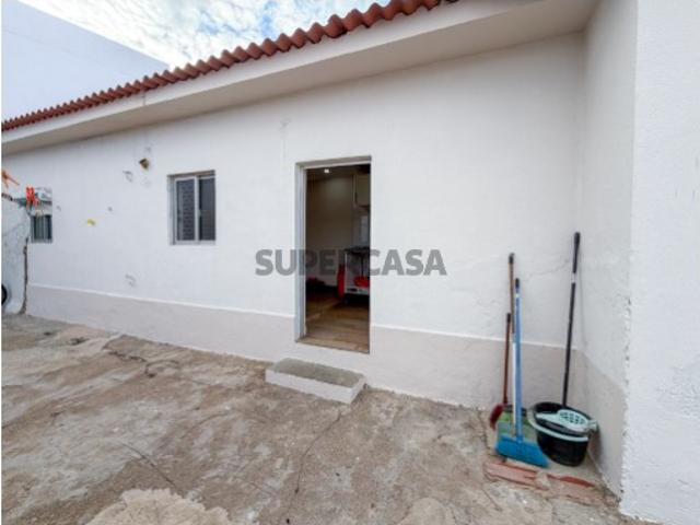 Moradia Típica com anexo renovado Abrantes