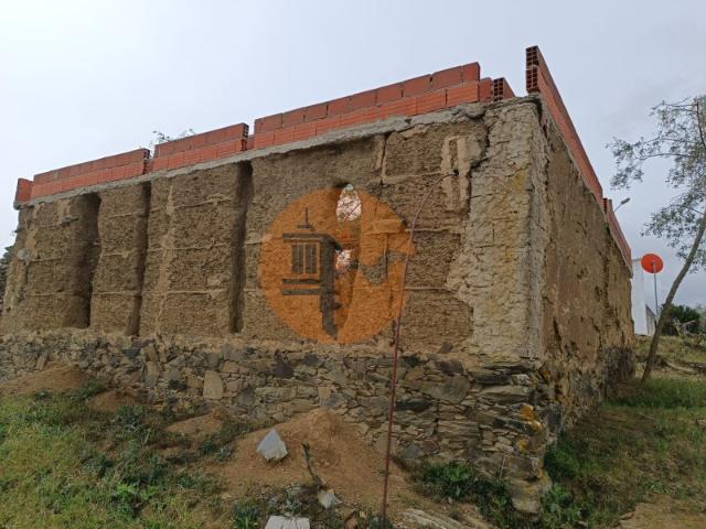 MORADIA TÍPICA ISOLADA COM 215 M2 EM ALVES SANTANA DE CAMBAS MÉRTOLA BAIXO ALENTEJO