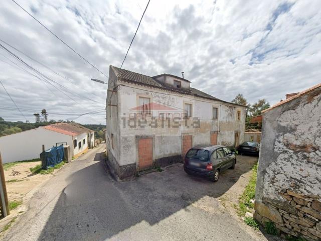 Moradia, Tomar e Santa Maria dos Olivais