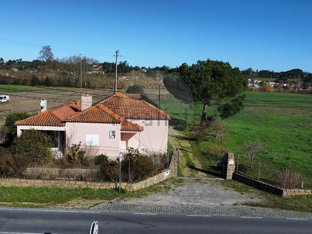 Moradia, Tomar e Santa Maria dos Olivais