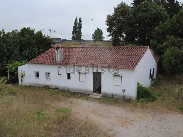 Moradia, Tomar e Santa Maria dos Olivais