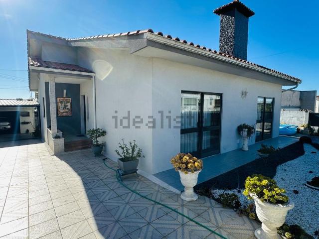 Moradia, Tougues