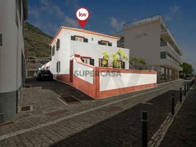 Moradia tradicional Madeirense no centro de Machico