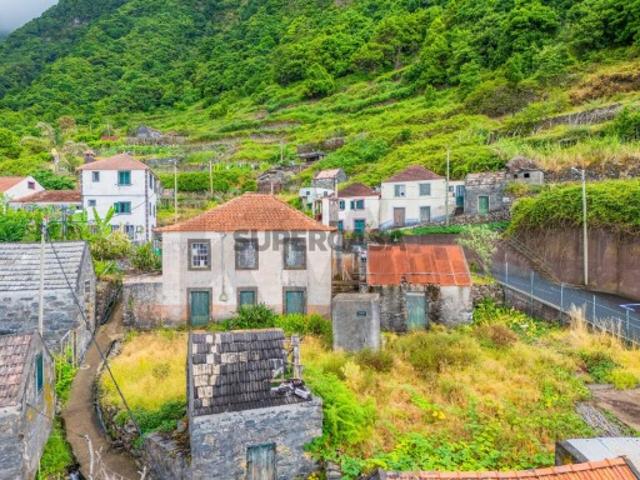 Moradia Tradicional na Ribeira Funda no Seixal