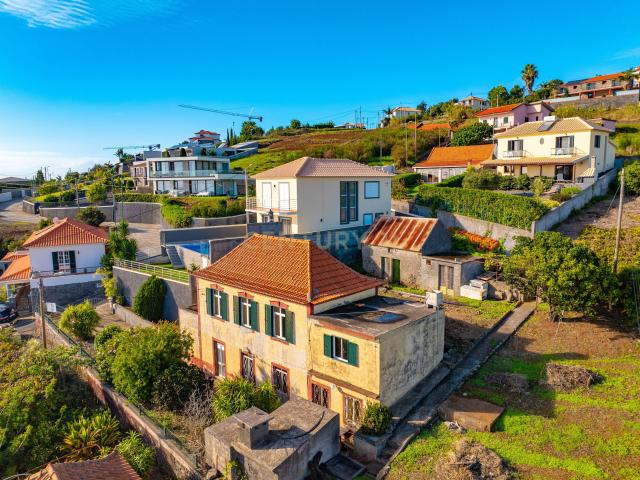 Oportunidade de investimento nos Prazeres, uma das zonas mais procuradas da Calheta