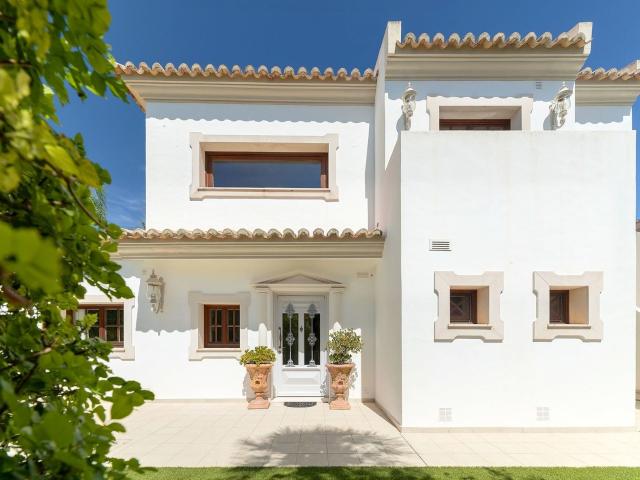 Moradia Tradicional com Vistas Panorâmicas 231m² Loulé São Clemente