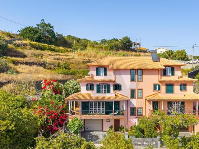 Moradia Tradicional com Carácter, Excelentes Áreas, Vistas M. 196m² Gaula