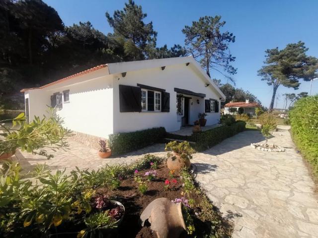 Moradia tradicional com piscina aquecida na praia do Bom Suc. 0m² Vau