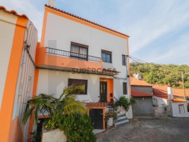 Moradia Tradicional T2 com Terraço | Um refúgio com vista para a Serra de Monchique