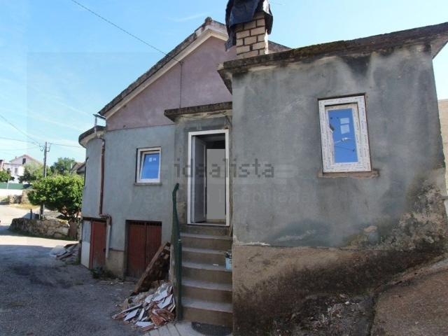 Moradia, Travanca de Lagos