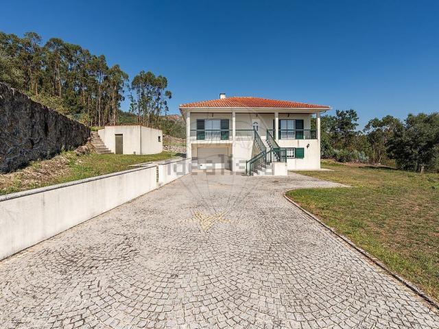 Moradia, Travassos