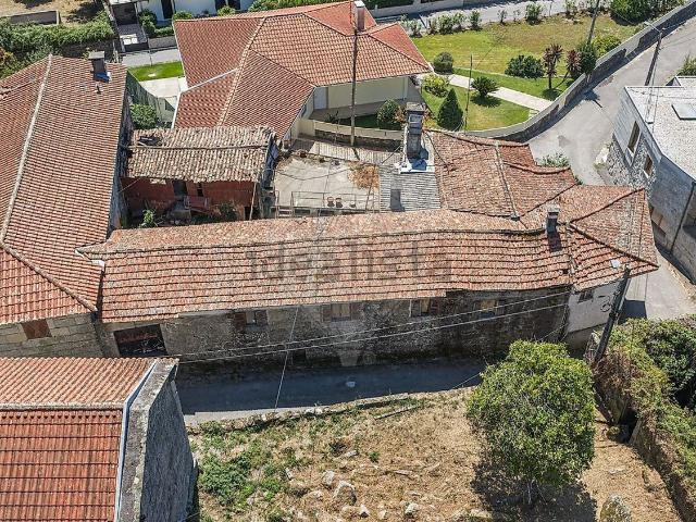 Moradia, Travassos
