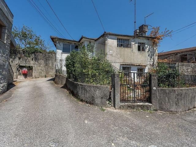 Moradia, Travassos