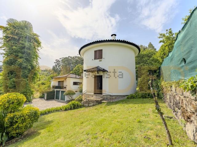 Moradia, Travassos