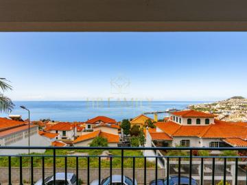 Moradia Triplex Funchal