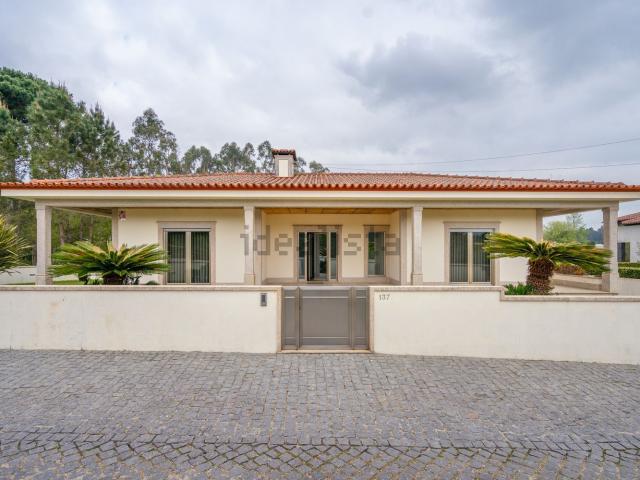 Moradia, Ucha
