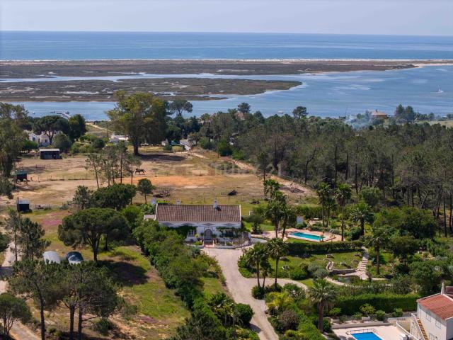 Moradia Única no Coração da Ria Formosa – Sítio do Pinheiro, Luz de Tavira
