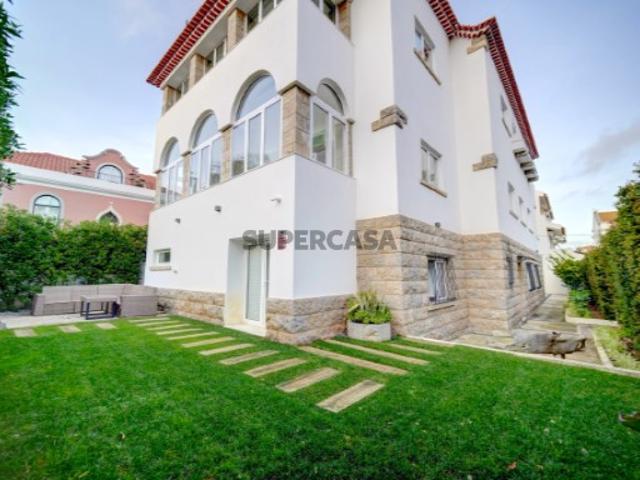 Moradia única T6+1 no centro histórico de Cascais