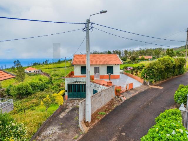 Moradia Unifamiliar – Achadas da Cruz, Porto Moniz 181m² Achadas Da Cruz