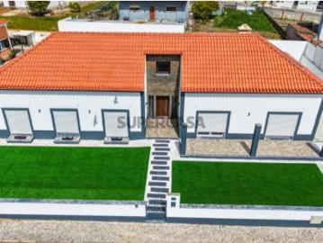 Casa à venda em Arruda dos Vinhos - Jardim