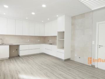 Moradia Unifamiliar T4 com Logradouro | Covilhã
