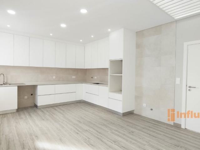 Moradia Unifamiliar T4 com Logradouro | Covilhã
