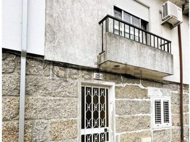 Moradia, Urgezes
