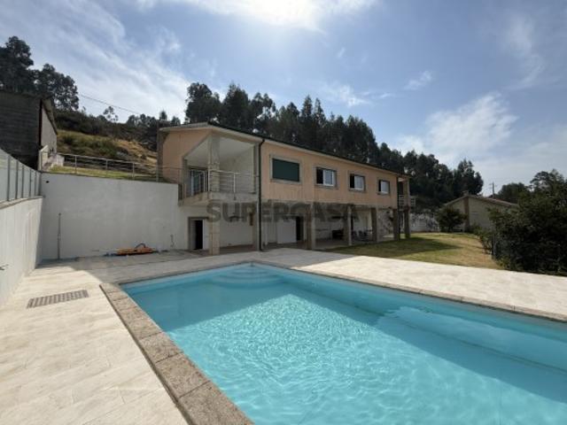 Moradia V4+1 c/ Piscina em Cendufe, Arcos de Valdevez