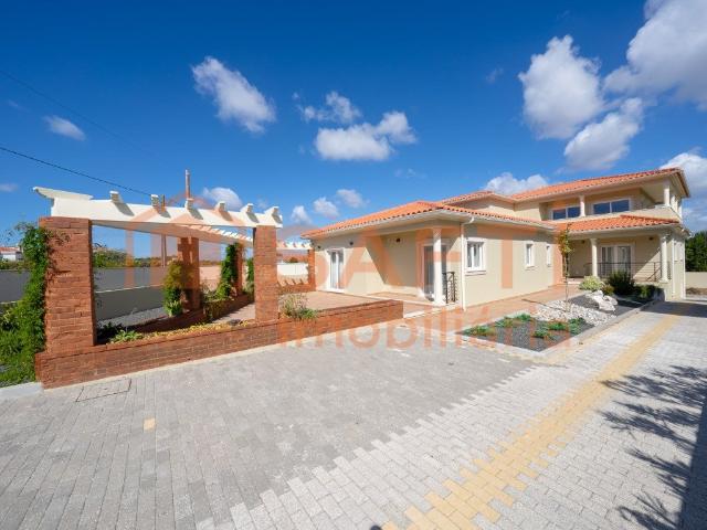 Moradia V4 de luxo 382m² Marinha Grande