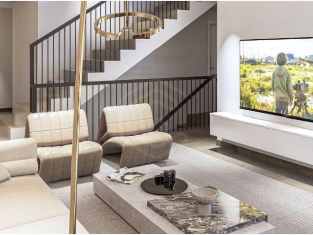 Moradia V4 em Empreendimento de Luxo junto à Ria Formosa em. 207m² Montenegro