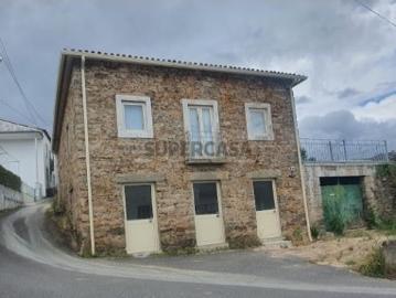 Moradia V4 em pedra totalmente remodelada Amoreira Fundeira, Pampilhosa da Serra