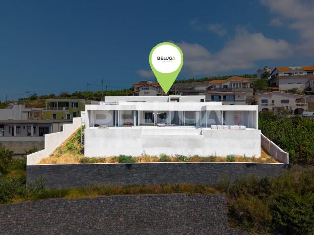 Moradia V4 || Luxury || Calheta Ilha Da Madeira 708m² Calheta