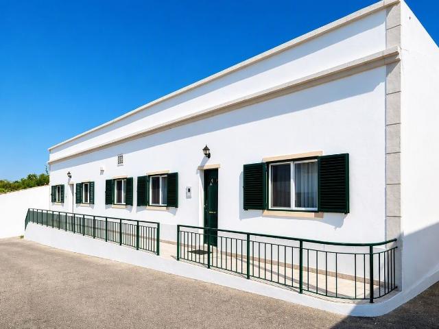 Moradia V4 Renovada com Potencial Único — São Brás de Alport. 247m² São Brás De Alportel