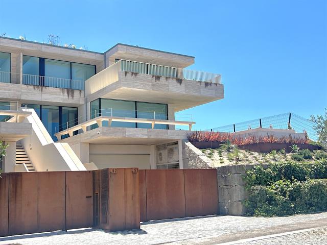 Moradia V4 Twin Villa Quinta Marques Gomes, com vistas Ci. 252m² Canidelo