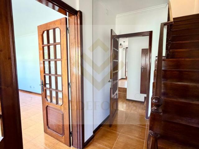 ​Moradia T3 Restaurada no Centro de Escapães