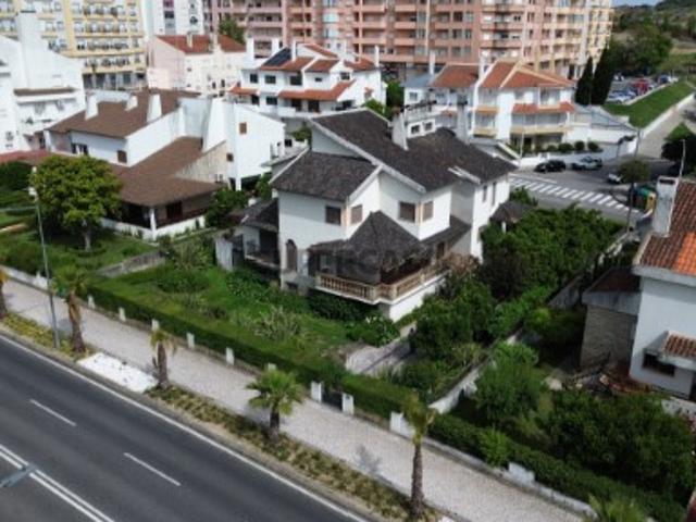 Moradia V6 com quintal