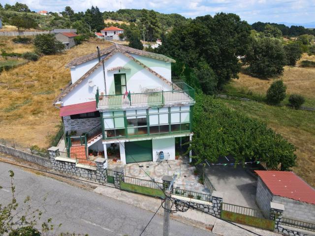 Moradia V6 em Cimo de Vila da Castanheira