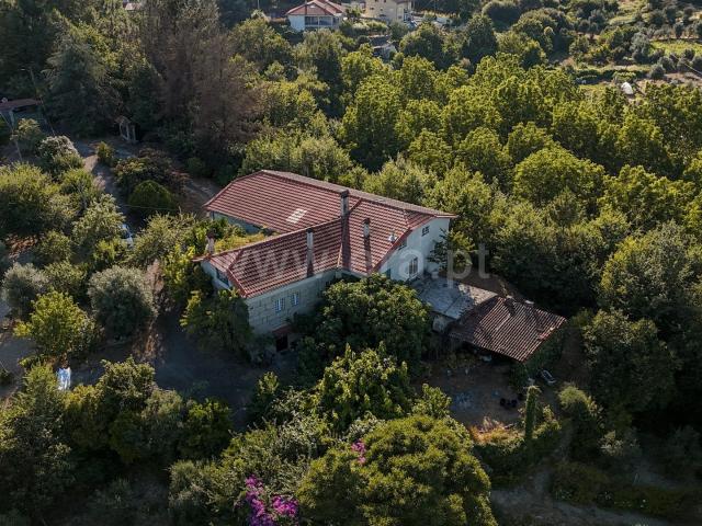 Moradia V6 Isolada 340m² Campo