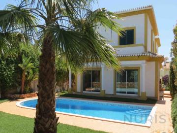 Moradia V9 para Venda em Alvor Portimão, Algarve 366m² Alvor